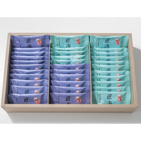 カルビー　かっぱえびせん匠海２種アソート　３３枚