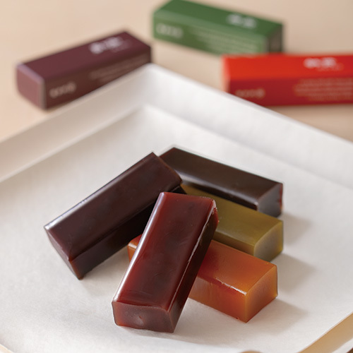 yokan, toraya yokan, Japanese yokan, toraya yokan collection, best luxury japanese desserts, luxury Japanese desserts, best Japanese snacks, exotic japanese snacks, hard to find japanese snacks, hard to find japanese snacks online, exotic japanese snacks online, exotic japanese snacks worldwide