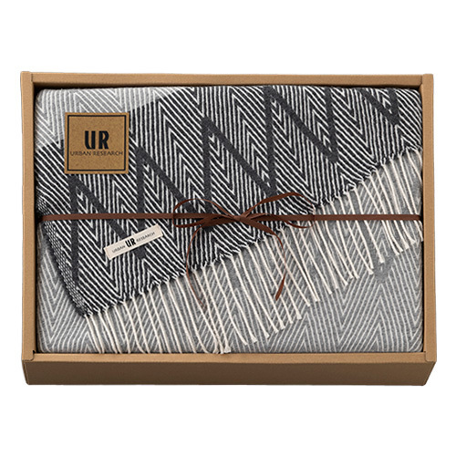 Urban Outfitters(アーバンアウトフィッターズ) ブランケット