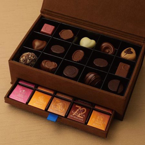 ゴディバ グランプラス30粒入 内祝い・ギフトのお返しにおすすめ