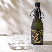 梅乃宿酒造　純米大吟醸　葛城とリーデルペア大吟醸グラス（木箱入）セット